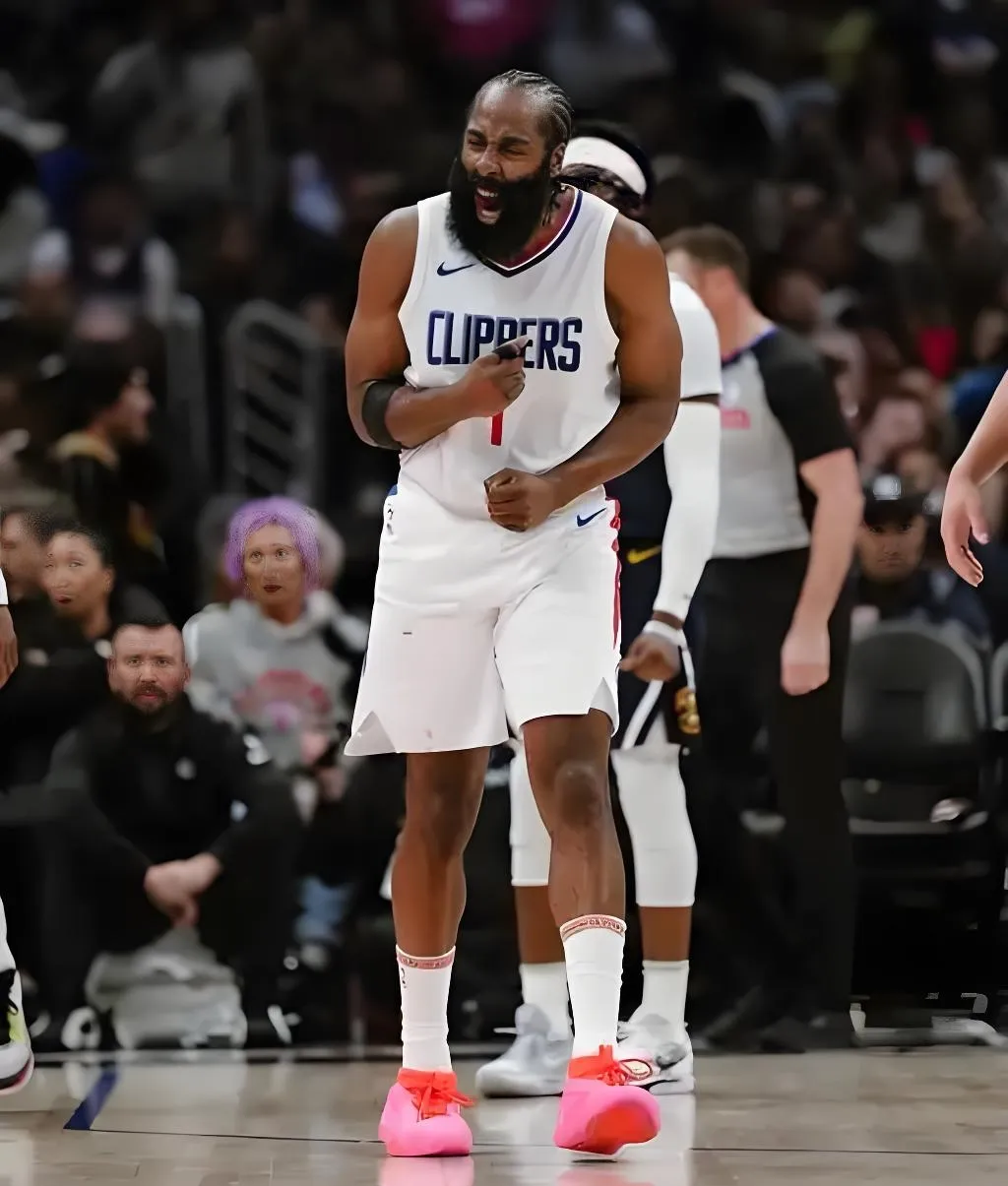 开云sport-快船球员努力拼搏，终胜森林狼