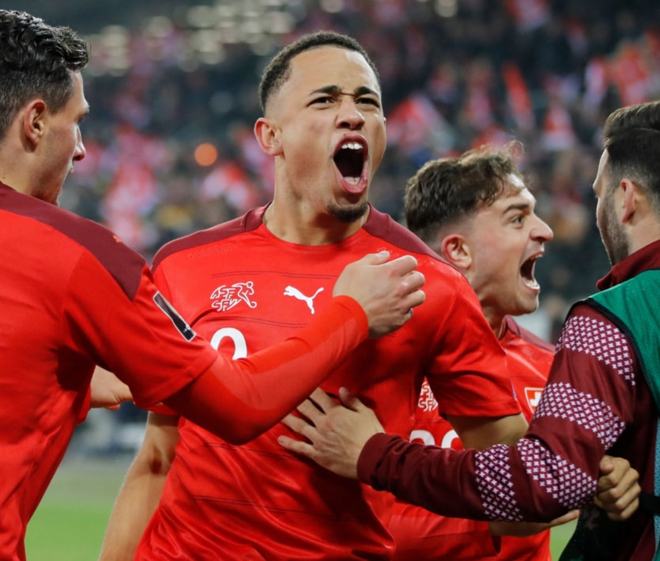 开云体育在线-波兰队轻取英格兰队，奥恰洛夫统治全场