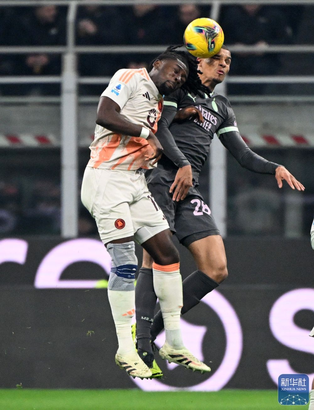 开云-AC米兰赛前备战正走上轨道,信心满满迎接对手