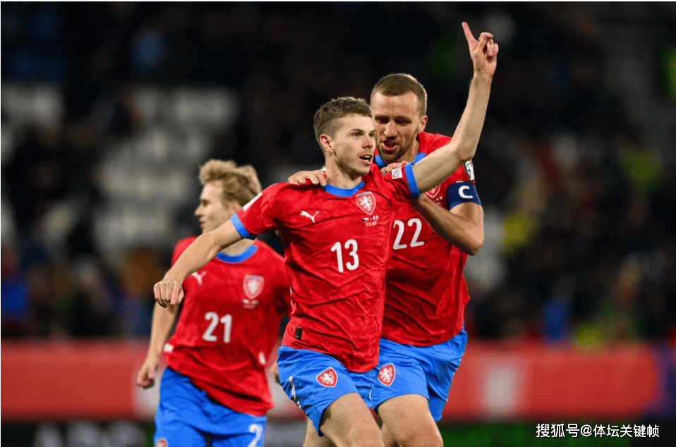 波兰意外惨败，一场欧国联比赛的悲喜交加