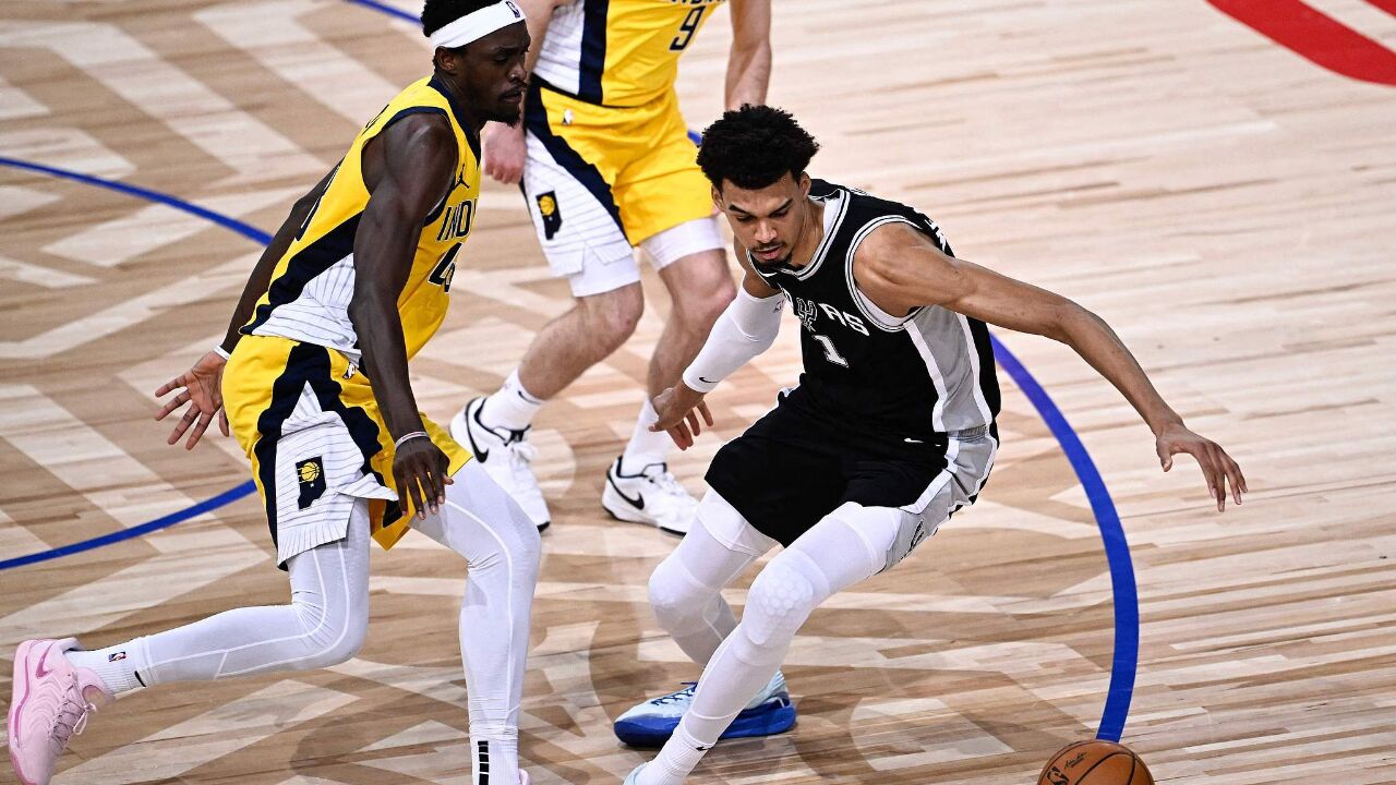 步行者终结马刺连胜：主场大胜